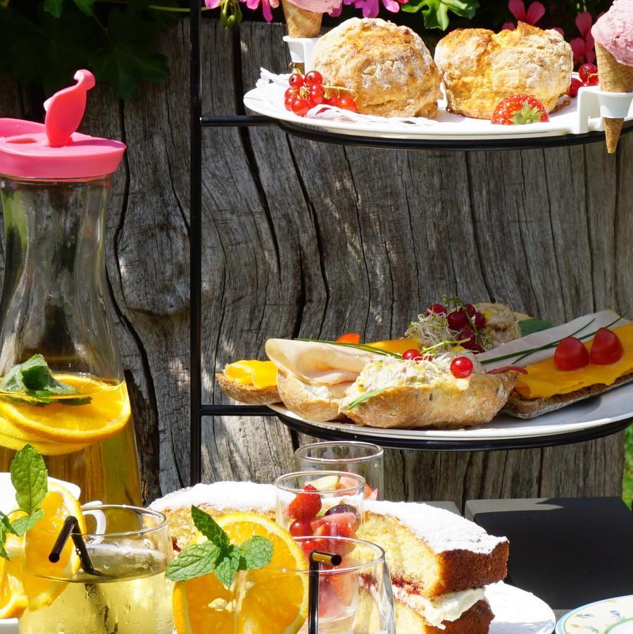 Lucy'S Inn Eesergroen Екстер'єр фото