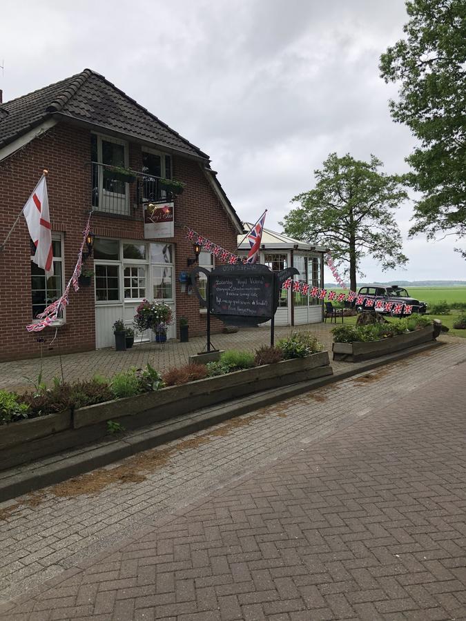 Lucy'S Inn Eesergroen Екстер'єр фото